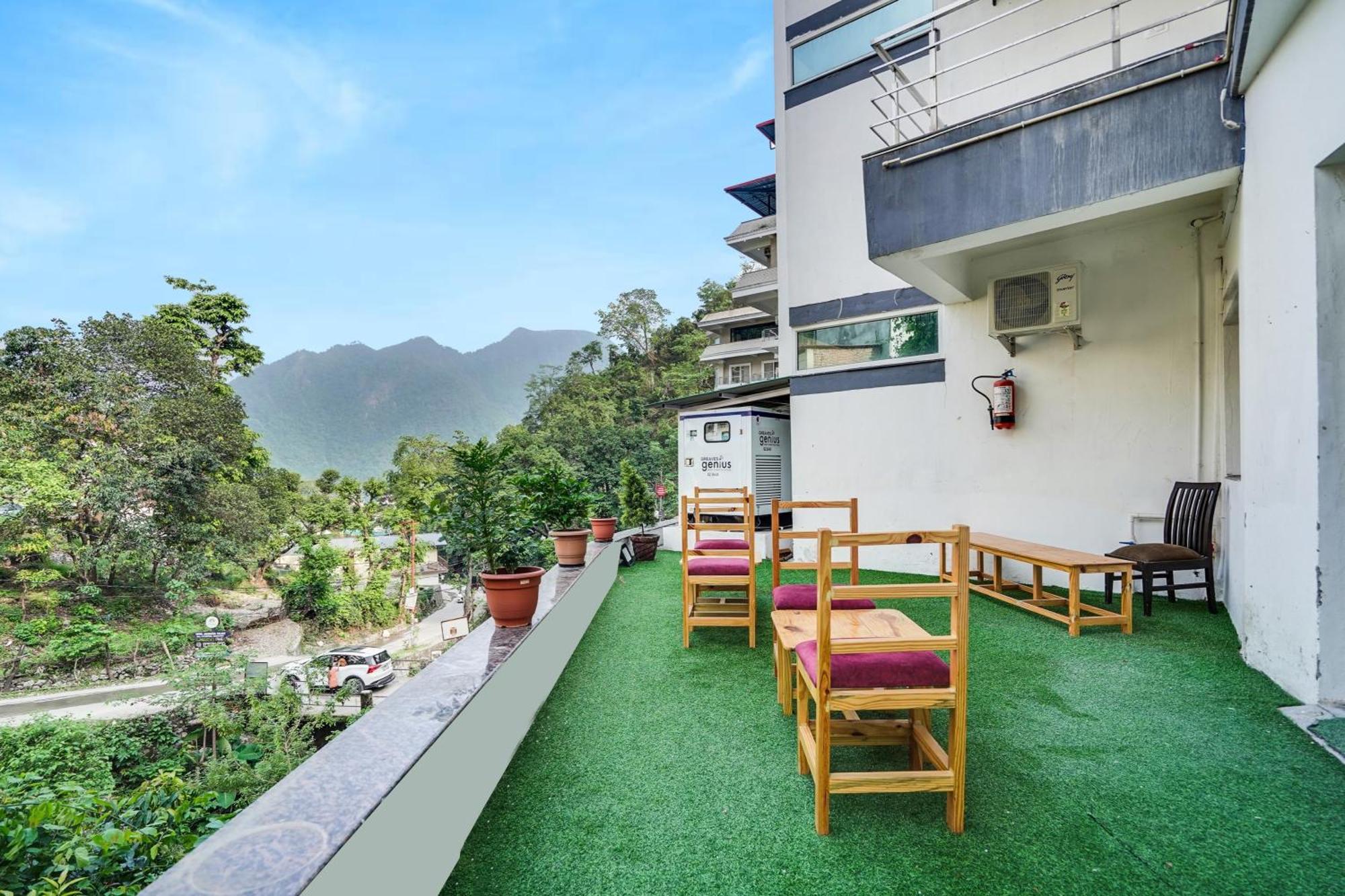 Super Townhouse Tapovan 외부 사진