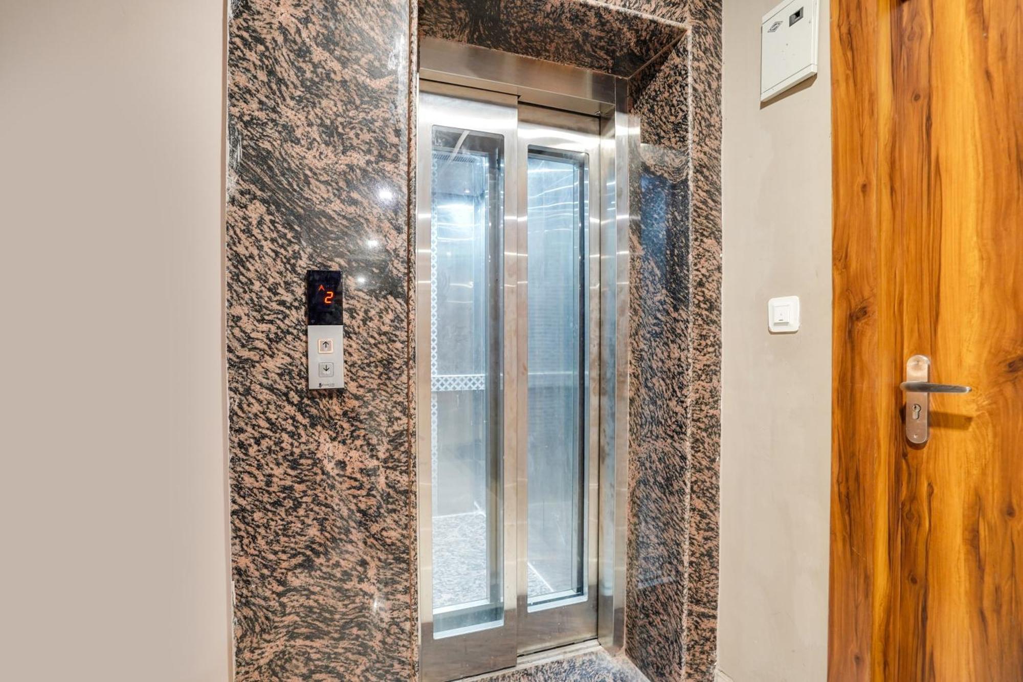Super Townhouse Tapovan 외부 사진