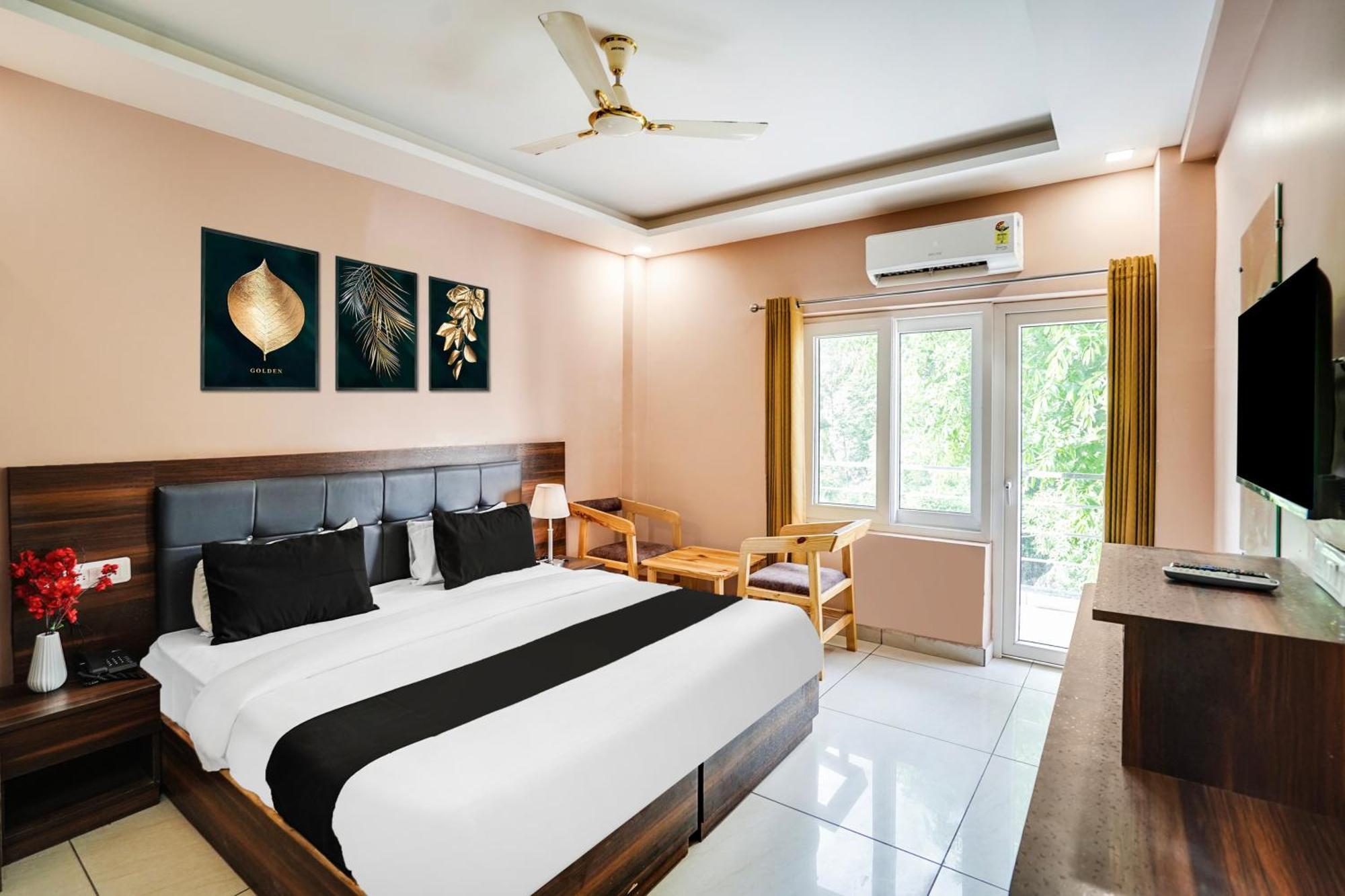 Super Townhouse Tapovan 외부 사진